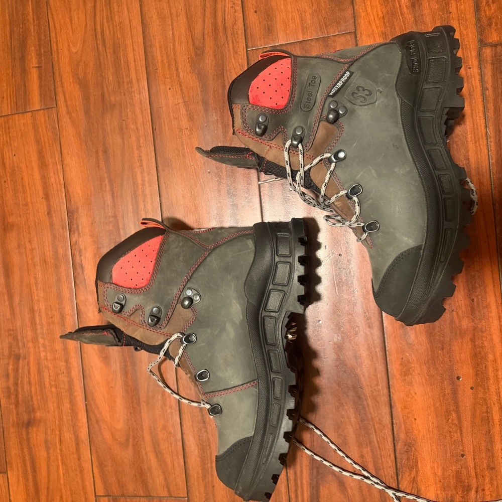 Steel toe ,slip resistant Gray and Black Work Boots - Picture 2 of 7